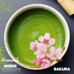Ceai Sakura Matcha 50 g – de calitate ceremonială din Japonia – ceai verde premium cu pudră de flori de sakura – prima recoltă, măcinat cu piatră, vegan, fără aditivi