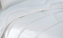 Abeil Couette Attitude Coton Légère 240 X 260 Cm Organic Quilt Attude Lightweight, bumbac, poliester, alb Plapumi si pilote Naty Shop