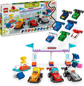 LEGO DUPLO Town F1 Team Rennautos mit Rennfahrern - Montessori Spielzeug für Mädchen & Jungen - Lernspielzeug für Kinder ab 2 Jahren - 10 Spielzeug Autos mit Kran, Startlichtern, Siegerpodest - 10445