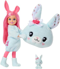 Barbie Cutie Reveal Glücksbärchis kleine Chelsea-Puppe und Zubehör, Serie 2 mit Plüschkostüm und 6 Überraschungen, einschließlich Farbwechsel (Stile können abweichen.), JMW63