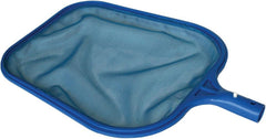 Gre 90115 - Spălător de frunze pentru curățarea suprafeței apei din piscine. Accesoriu pentru întreținerea și îngrijirea piscinei, 30 x 44,5 x 3 cm