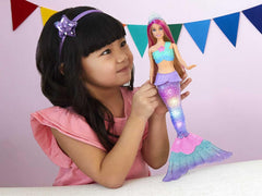 Barbie Dreamtopia Zauberlicht Meerjungfrau Puppe mit blonden Haaren, Barbiepuppe mit Meerjungfrauenschwanz, geeignet als Geschenk für Kinder ab 3 Jahren, HDJ36