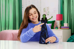 Mattel Wicked: for Good von Universal Pictures singende Elphaba-Modepuppe mit abnehmbarem Outfit, vom Film inspiriert, singt for Good auf Englisch, JFM09