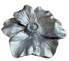 Decoratiune comestibila din zahar, Camelie argintie Decoratiuni din Pasta de Zahar Nati Shop