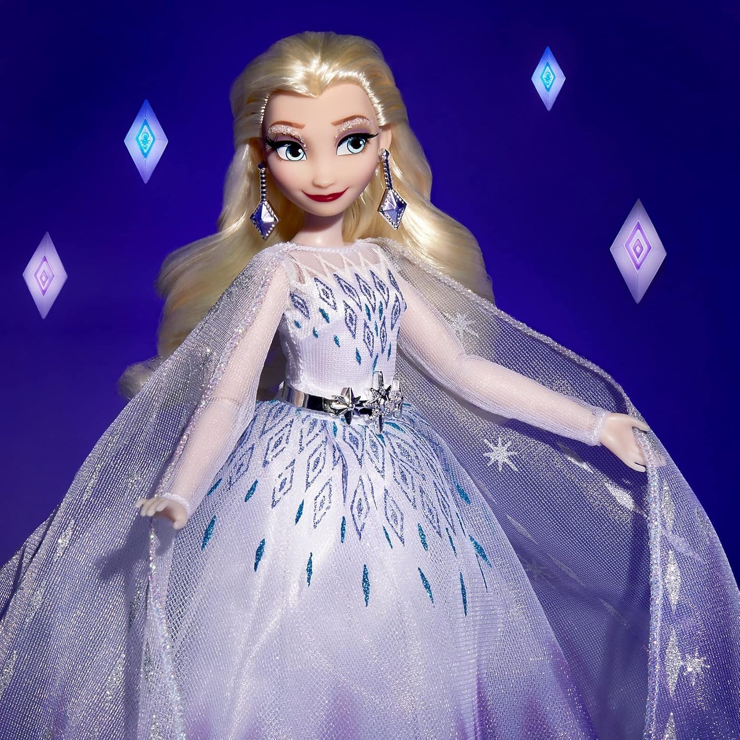 Disney Prinzessin Style Serie Weihnachtsedition ELSA, Modepuppe mit Accessoires, Sammlerpuppe für Kinder ab 6 Jahren