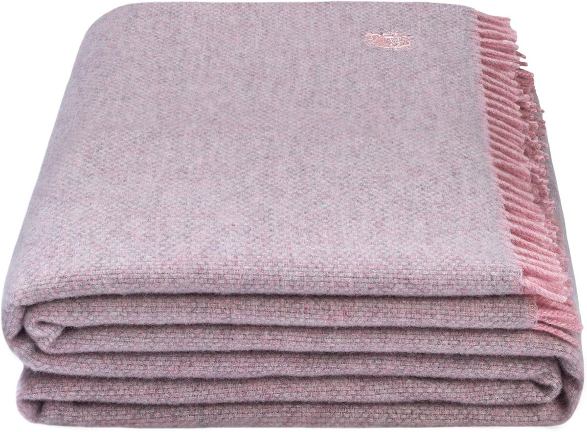 Pătură Must Relax - Pătură din lână - Plaid de înaltă calitate din lână nouă pură cu franjuri - 130X190 Cm - 310 Rose - De la "Zoeppritz since 1828" Paturi si Cuverturi 'zoeppritz since 1828' 310 Trandafir 130X190Cm
