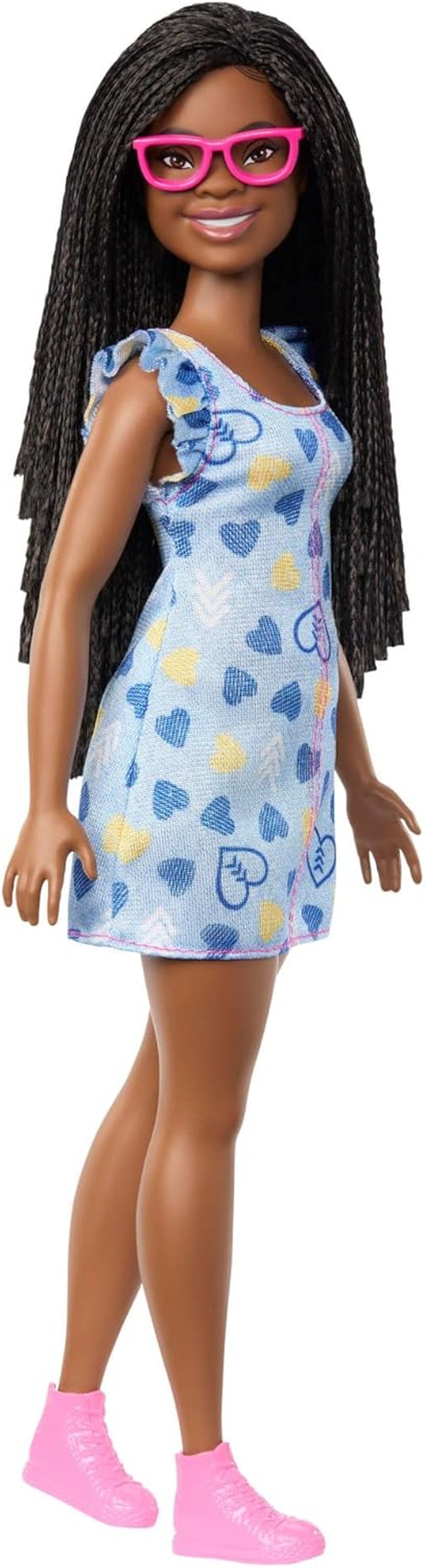 Barbie Fashionistas Puppe Nr. 229 mit Down-Syndrom in Herzchenkleid, entwickelt in Zusammenarbeit mit der National Down Syndrome Society, HYK14