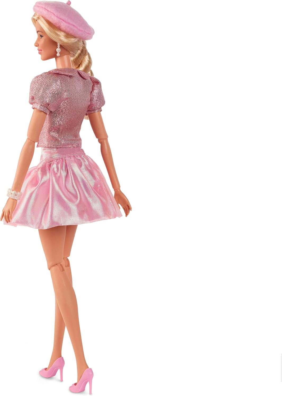 Păpușa Barbie The Movie, bazată pe film, Margot Robbie în rolul lui Barbie, figurină de colecție în bluză roz și fustă de tul, cu coafură stilizată și bijuterii asortate, JBJ53