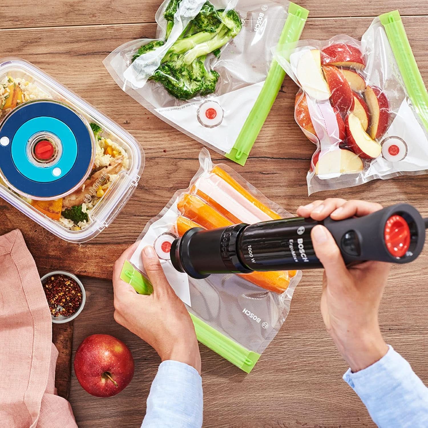 Bosch Stabmixer Ergomixx MS6CB61V1, Vakuum-Funktion, Edelstahl-Mixfuß, Mix- Und Messbecher, Vakuum-Pumpe, Vakuum-Beutel, Vakuum-Frischhaltedose, 12 Stufen plus Turbo, 1000 W, Schwarz/Anthrazit Bucatarie Naty Shop