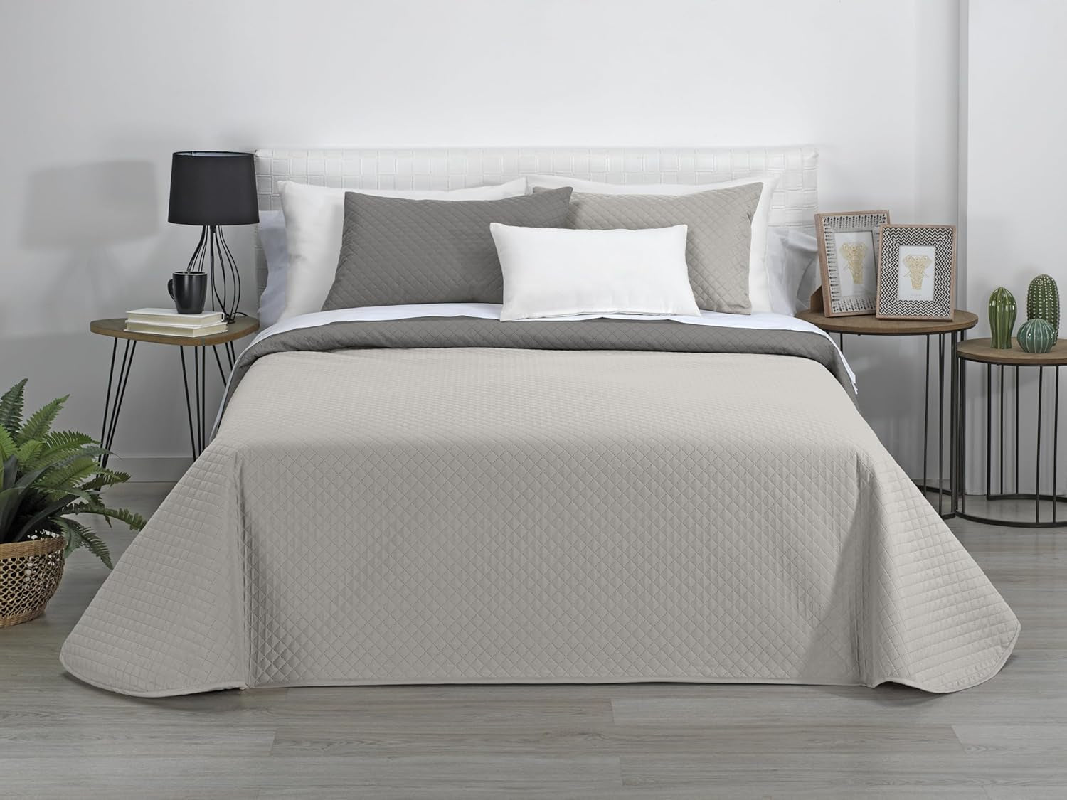 AVA | Cuvertură Boutique Reversibilă | Pentru toate anotimpurile | Culoare - Bej/Taupe | Pentru pat de 140/150/160 cm. pat. (250 X 270 Cm. Ancho X Alto) | Cuvertură cu matlasare Plapumi si pilote Naty Shop