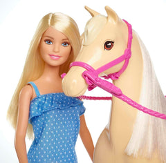 Barbie-Puppe und Pferdespielzeug, Reitzubehör, 1 Puppe und 1 Pferd enthalten, als Geschenk für Kinder ab 3 Jahre geeignet, FXH13
