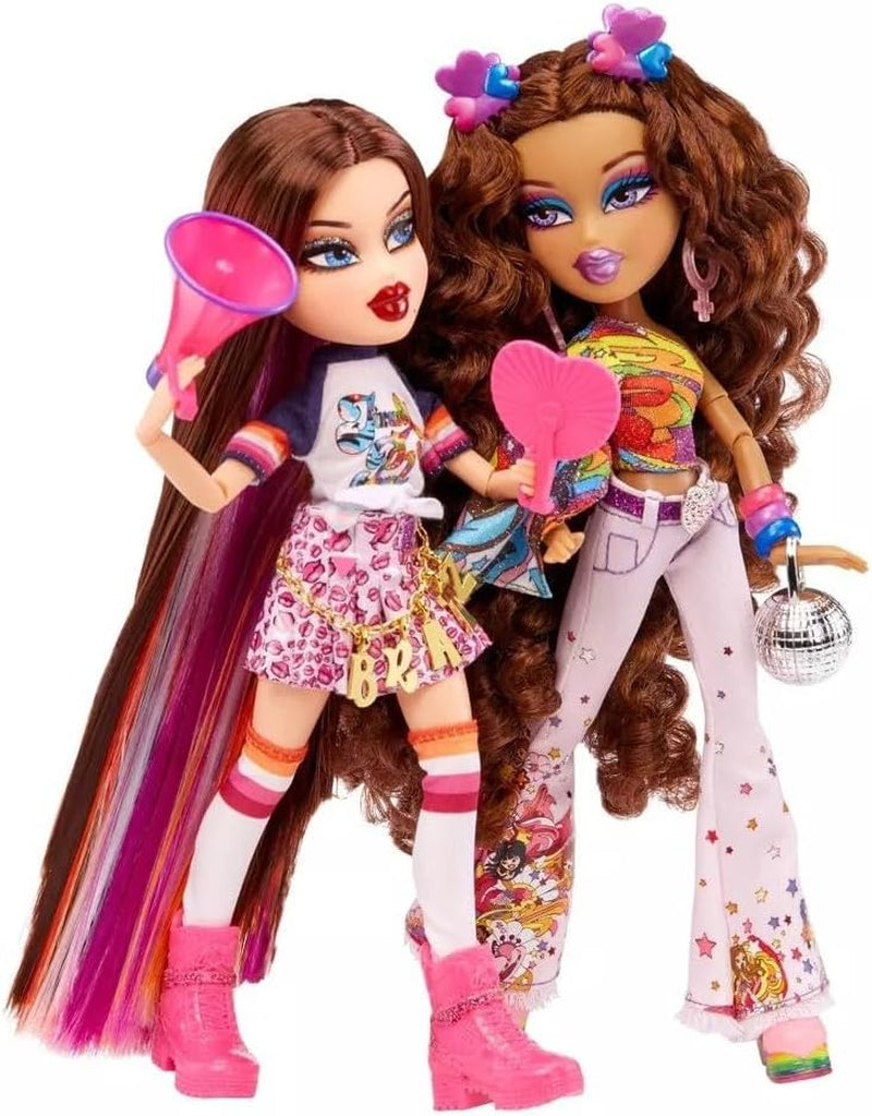 Bratz Pride Month Special Edition Designer Puppen by JimmyPaul - ROXXI & NEVRA - 2 Modepuppen, Outfits, Poster, Accessoires, Puppenständer & mehr - Voll beweglich - Zum Sammeln für Kinder ab 3 Jahren
