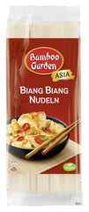 Bamboo Garden - Tăiței Biang Biang | Tăiței chinezești extra-lați | Ideali pentru sosuri picante | Rapid de preparat | Pungă de 300g