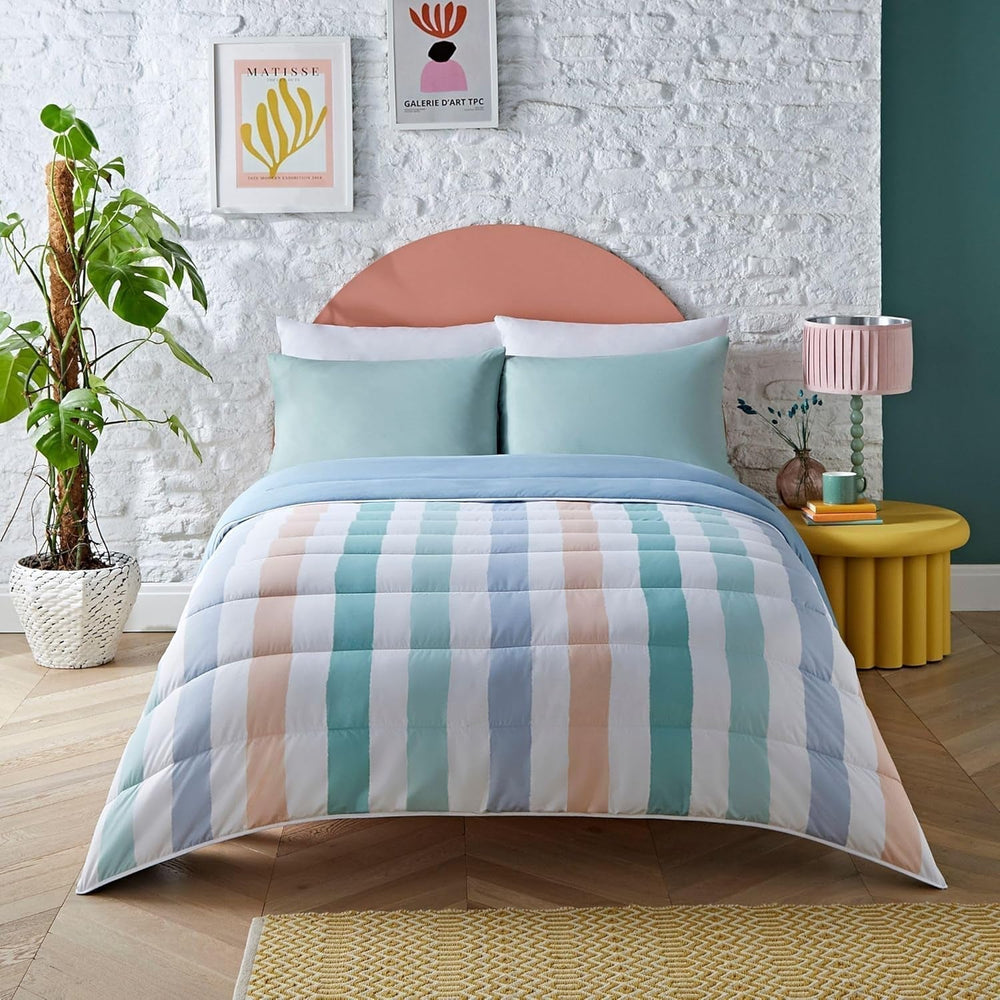 Night Lark Coverless Duvet Super King 6 Tog Spring Summer - Abstract Waves. Cuvertură super moale, confortabilă și ușoară. Se spală la mașină și se usucă rapid, toate într-un set de fețe de pernă reversibile Plapumi si pilote Naty Shop Multicolor Pat de o persoană