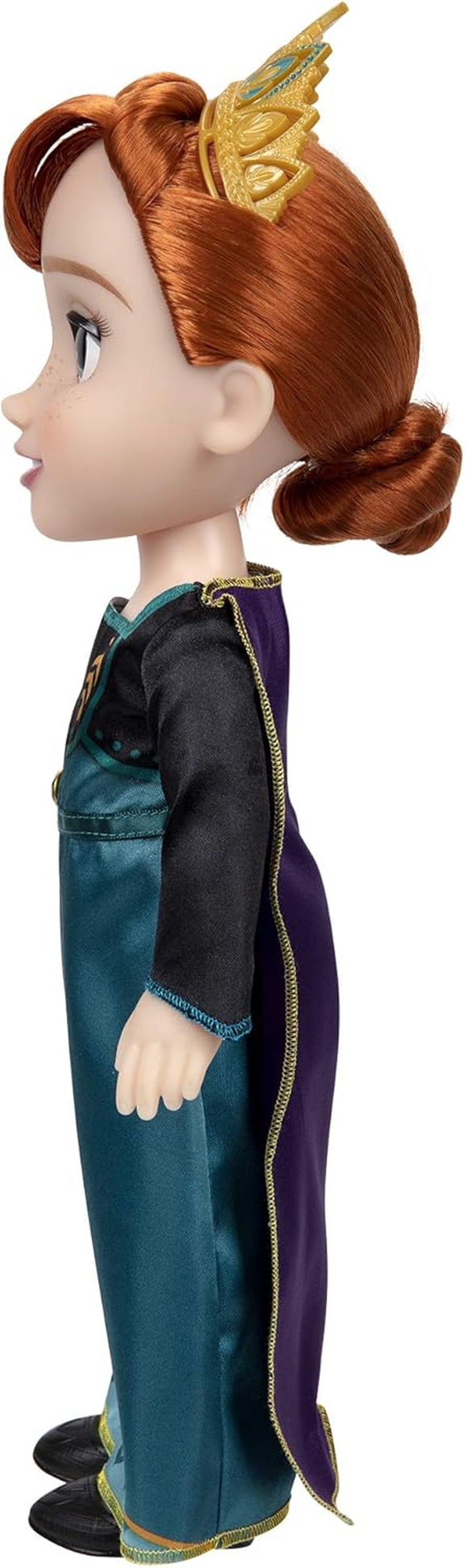 Păpușa Disney Frozen 2 Anna – o păpușă poziționabilă de 35 cm înălțime, într-o rochie la modă emblematică, cu blazonul Arendelle și o tiară pentru distracție suplimentară, pentru fetițe cu vârsta de 3 ani și peste