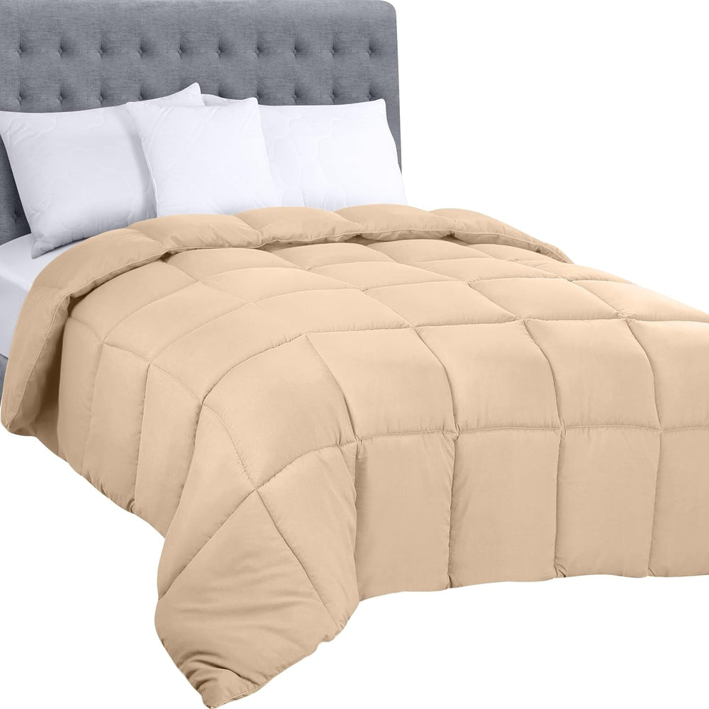 Plapumă Utopia Bedding pentru toate anotimpurile, 250 g/m², pluș, umplutură din fibre siliconizate, pat dublu, cusută în cutie (pat dublu, XL, gri deschis) Plapumi si pilote Naty Shop Bej Twin (pachet de 1)