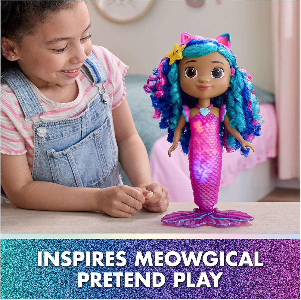 Gabby und das magische Haus Der Film – Gabby Dollhouse – Meerjungfrau-Puppe mit Funktionen 35 cm – 1 Figur und 2 Zubehör – Geräusche & Lichter – Cartoon Spielzeug Puppenhaus – Spielzeug für Kinder ab