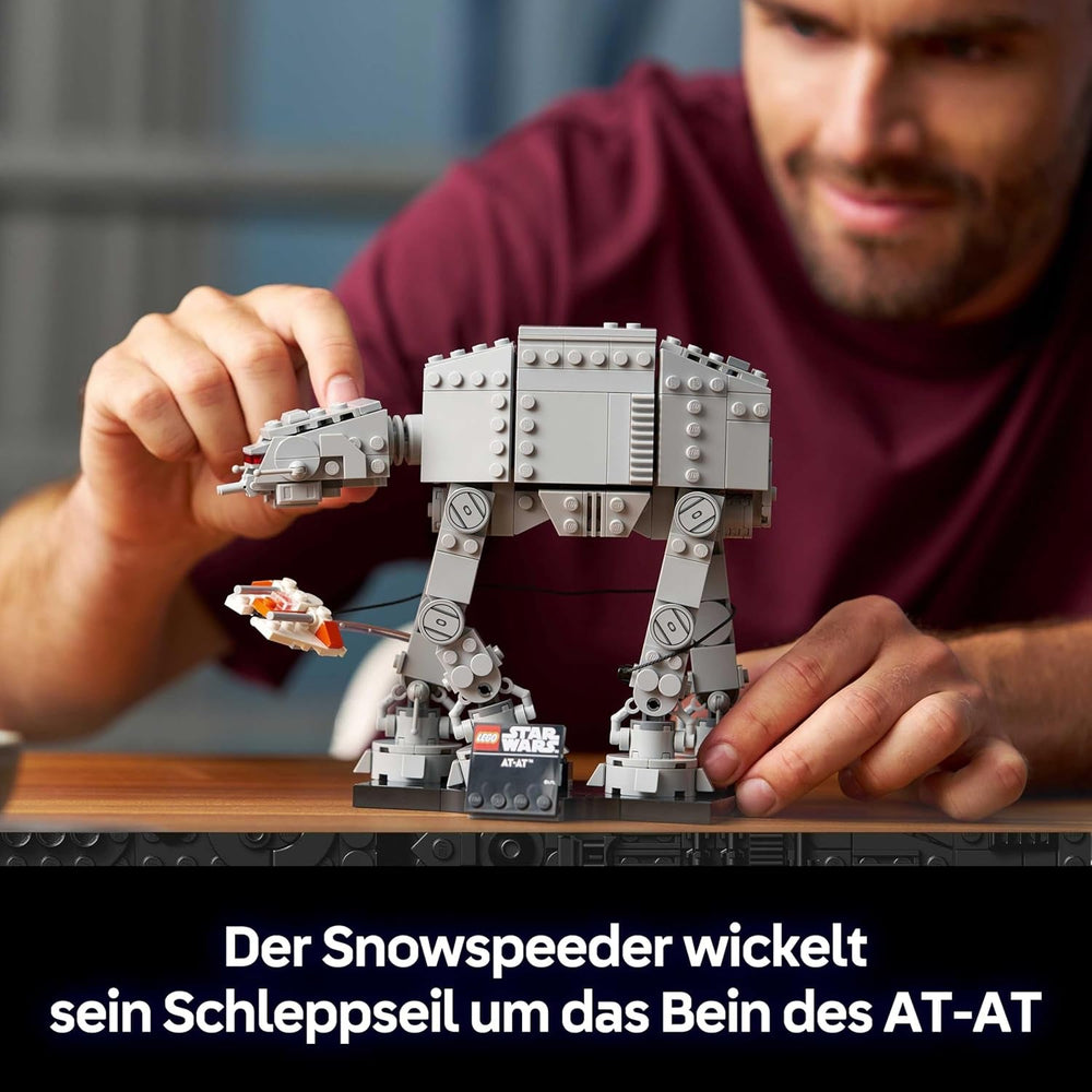 LEGO Star Wars 75440 AT-AT - Modellbau Set für Erwachsene - Mit Snowspeeder, Ständer & Namensschild - DIY Deko fürs Regal - Geschenk zum Vatertag für Fans von Das Imperium schlägt zurück