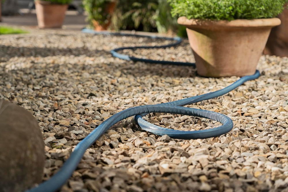 Gardena Liano Xtreme 3/4 inch, Set 30m: Furtun de grădină extrem de robust din material textil, cu furtun interior din PVC, ușor, rezistent la intemperii (18484-20), Multicolor