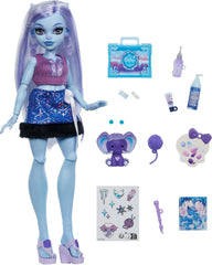 Monster High Self-Scare Secrets Abbey Bominable Puppe und Zubehörset mit 13 realistischen Überraschungen wie Henna, Zeichnungen und Häkeleien, JHK44