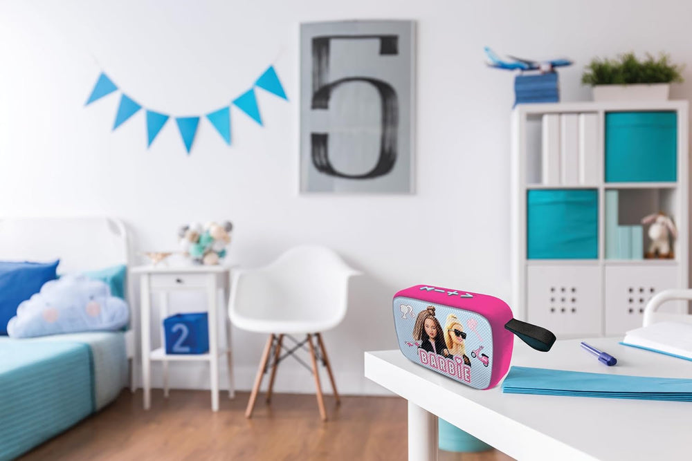 Lexibook Mattel Barbie - Tragbarer Bluetooth-Lautsprecher, kabellos, USB-C, SD/TF-Karte, wiederaufladbarer Akku, blau/rosa, BT018BB