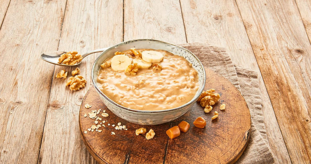 Budincă de ovăz cu caramel, un amestec armonios de budincă de caramel și fulgi de ovăz integrali, fără zahăr, îndulcit cu sirop de agave, 1 plic x 64 g (pachet de 4)