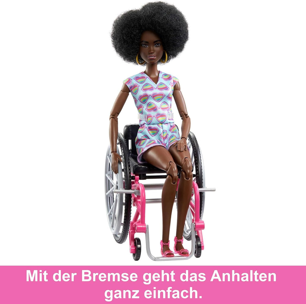 Barbie Fashionistas, mit schwarzen Haaren, im Rollstuhl mit farbigem Overall, Rollstuhl mit Rampe, inkl. Puppe, Geschenk für Kinder, Spielzeug ab 3 Jahre,HJT14