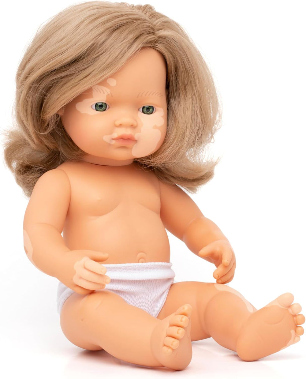 Miniland: Kaukasische dunkelblonde Babypuppe mit Vitiligo, 38cm, handgefertigt in Spanien aus weichem Vinyl Puppen.