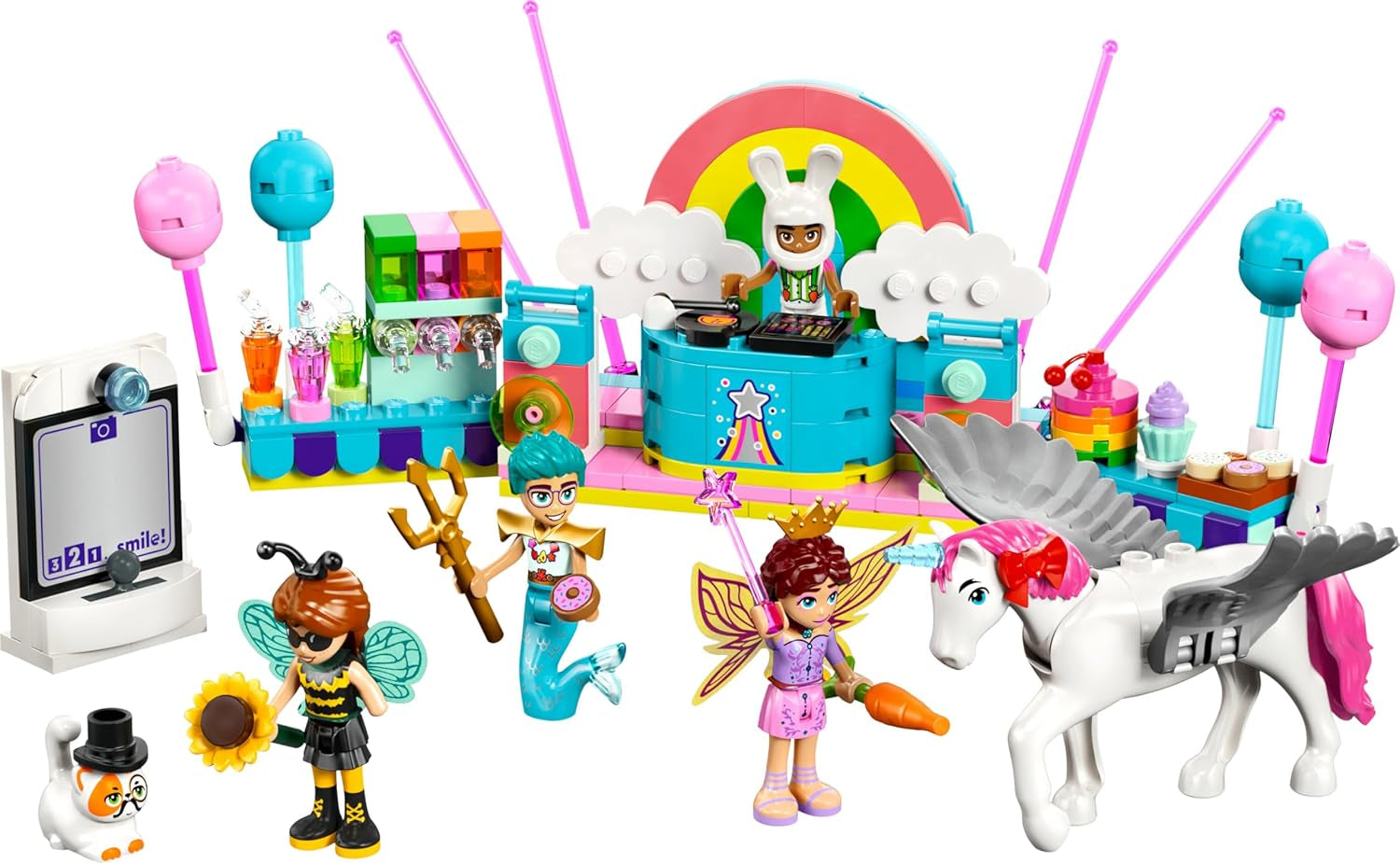 LEGO Friends Kostümparty mit Einhorn und Fee - Spielzeug für Mädchen ab 6 Jahren - Bühne, DJ-Pult, 4 Minipuppen, der Katze Churro und Einer Pferdefigur sowie lustigem Zubehör - Geschenkidee - 42661
