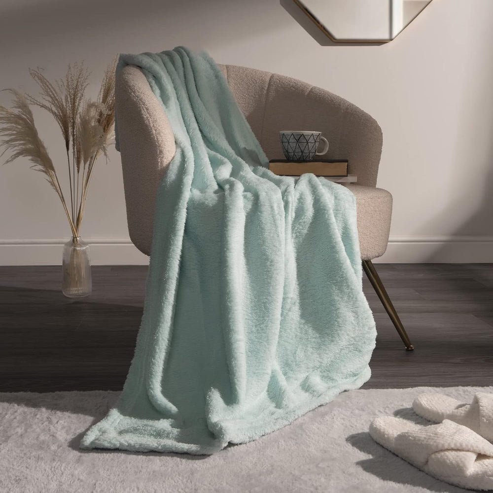Brentford's Teddy Fleece Blanket, Pătură mare pentru pat, plușată, super moale, caldă, pentru canapea, pat, cuvertură de pat, negru - 150 X 200 Cm Paturi si Cuverturi Besuche den Brentfords-Store Ou de rață 125 X 150 Cm
