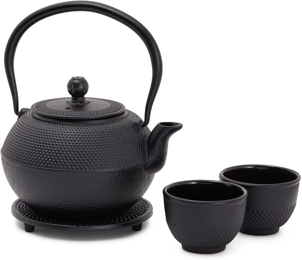 Set de ceai japonez Juvale cu ceainic din fontă (1200 ml), farfurie și 2 căni, set de ceai în stil Tetsubin, negru