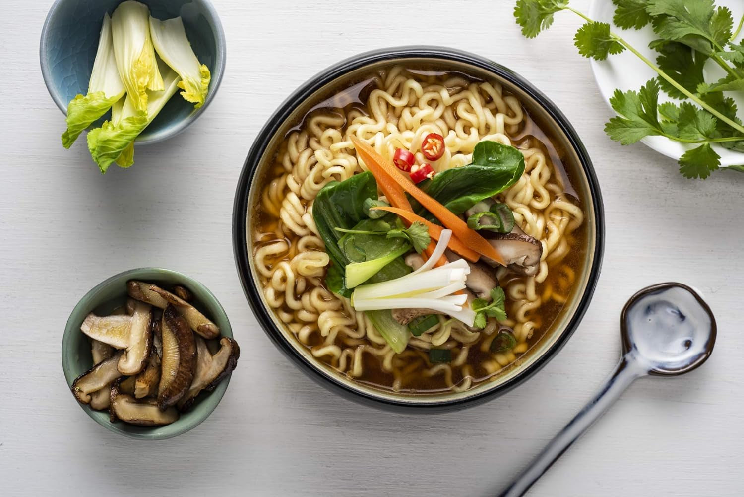 Nongshim - Tăiței instant Shin Ramyun - Pachet multiplu (20 x 120g) - Designul produsului poate varia