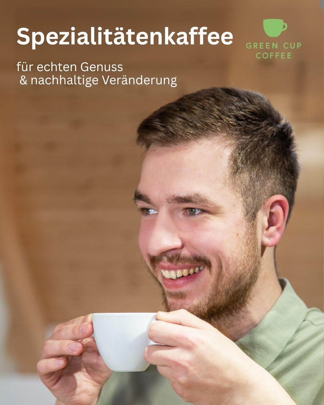 Coffee - Hausfreund I 70% Arabica, 30% Robusta I Kaffeebohnen 1kg I ideal für Moka Kanne, Siebträger und Vollautomat mit schokoladig, nussigen Nougat Aromen I dunkle Röstung