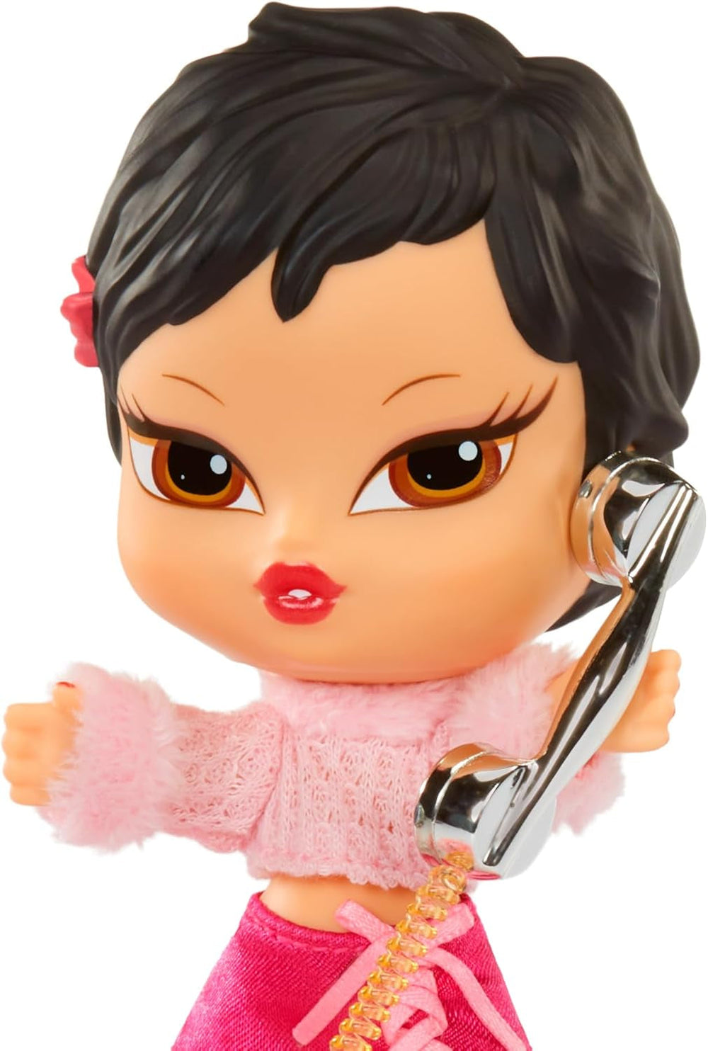 Bratz Babyz Runwayz Doll - Jade - 1 Sammel-Modepuppe mit Modischem Outfit, Niedliche Babypuppe mit einer Halskette, die Auch Als Schlüsselanhänger Dient - Kinderspielzeug - für Kids ab 6 Jahre