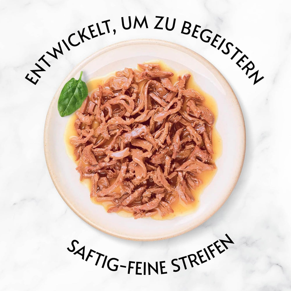 Gourmet Gold Succulent-Fâșii fine, hrană umedă pentru pisici cu pui, pachet de 12 (12 x 85g)