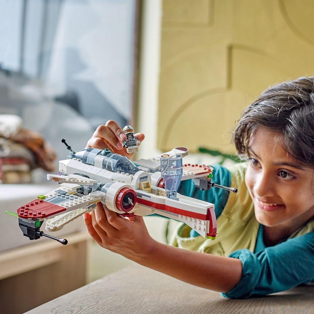 LEGO Star Wars 75402 ARC-170 Starfighter Spielzeug mit 4 Minifiguren inkl. Klon-Piloten und R4-P44 Droide, Sammlerstück, Geschenk für Fans von Die Rache der Sith und Jungen und Mädchen ab 9 Jahren
