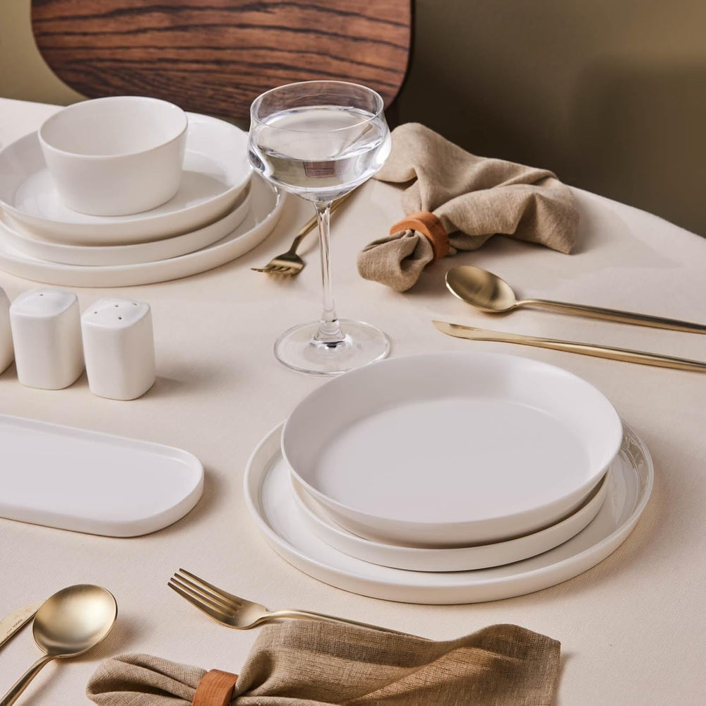 Set de veselă Karaca Stream Bone Bomo pentru 12 persoane, set elegant de farfurii pătrate, veselă elegantă din porțelan alb