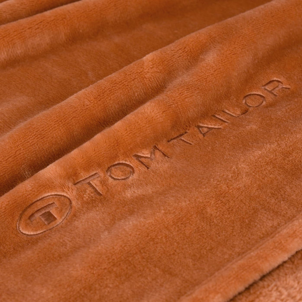 TOM TAILOR Pătură Wellsoft, 150X200 Cm, 100% Poliester/ Wellsoft, brodată cu logo, PĂLTUȚĂ WELLSOFT Orange (Coral cald) Plapumi si pilote Naty Shop