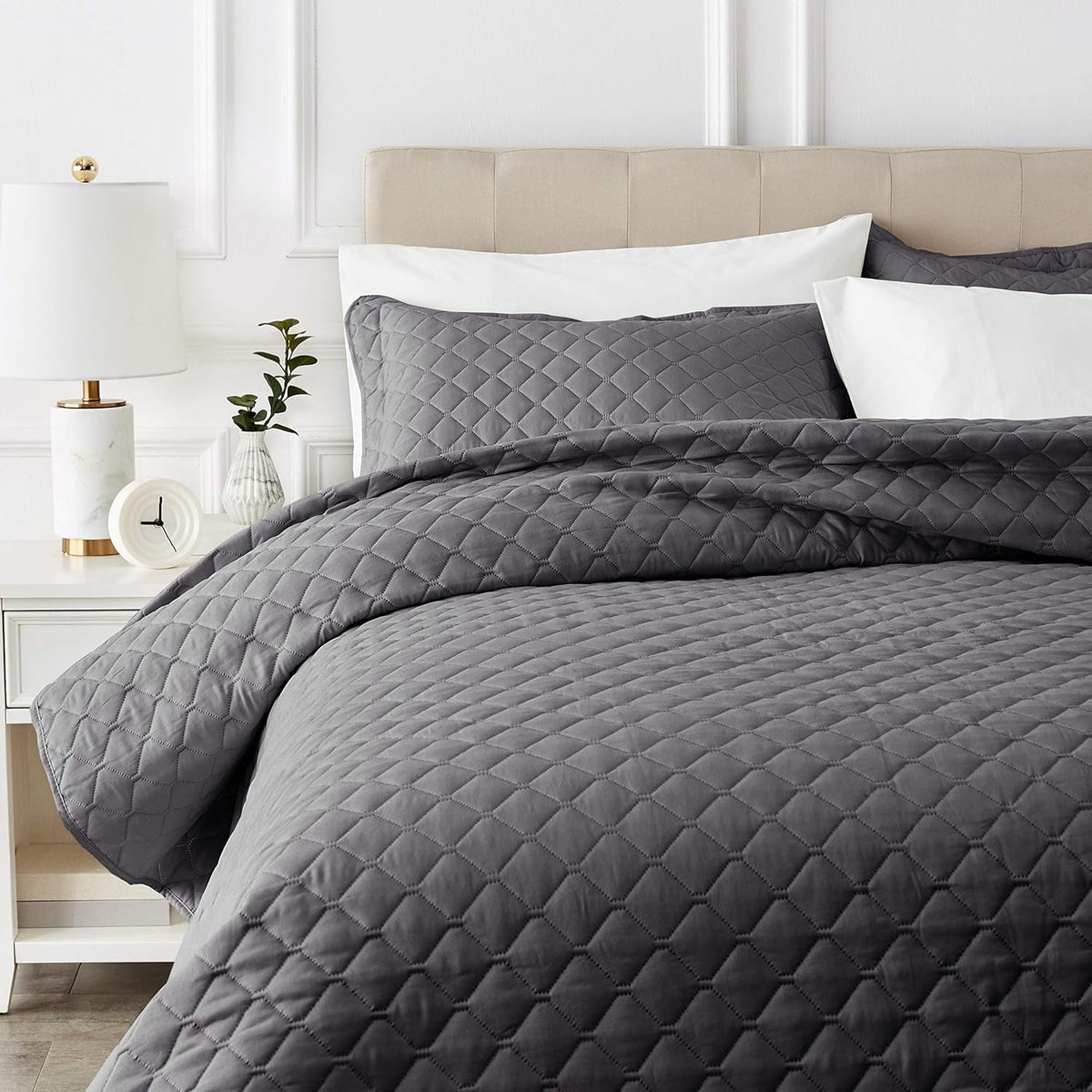 Amazon Basics cuvertură supradimensionată cu relief, 170 X 210 cm, model de diamant gri închis Paturi si Cuverturi Besuche den Amazon Basics-Store 170 X 210 Cm