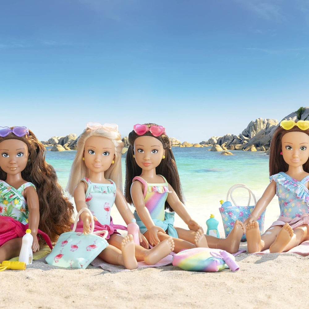Corolle Girls Luna Beach Set, Ankleidepuppe im süßen Beach Outfit und 5 Teile, Vanilleduft, 28cm, ab 4 Jahre