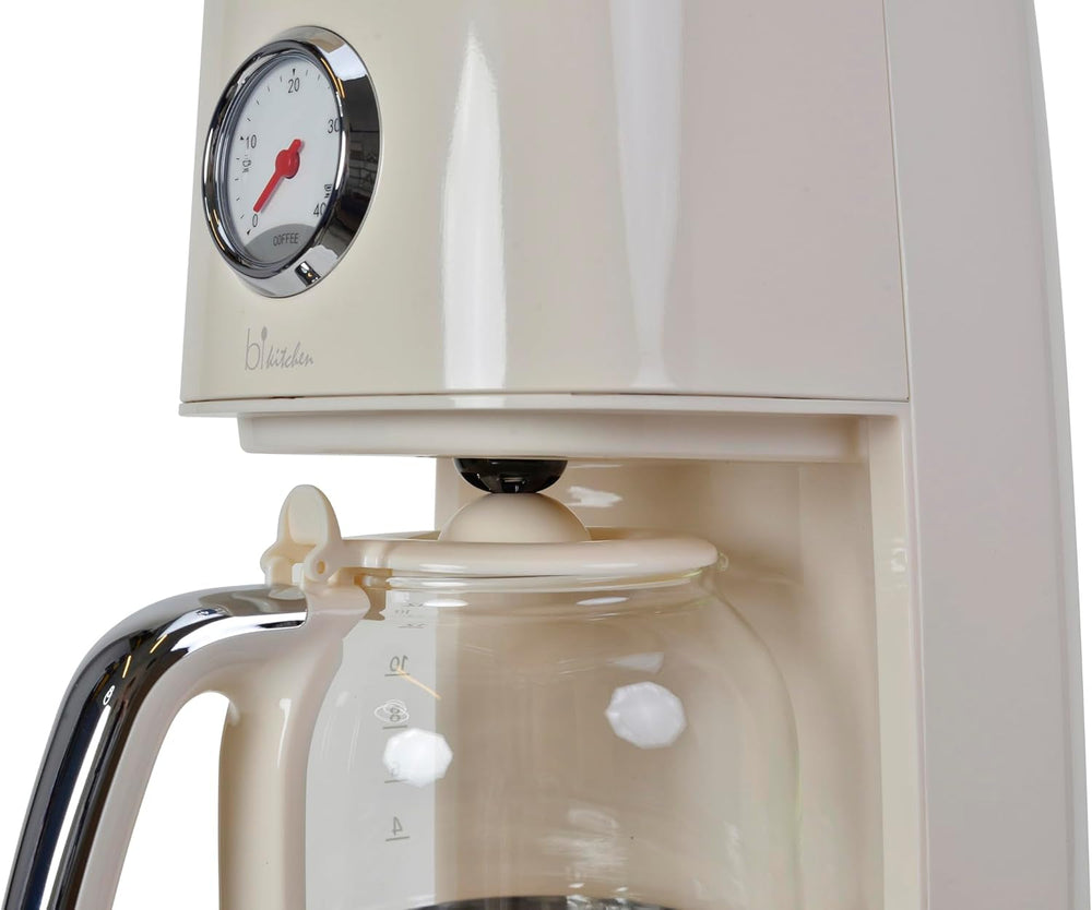 Cafetieră Retro Style Nostalgia 150, alb crem, 900 wați, 1,5 litri, 4-12 cești, cadran cu ceas pentru timp de menținere la cald, recipient filtru detașabil, funcție de menținere la cald, oprire automată