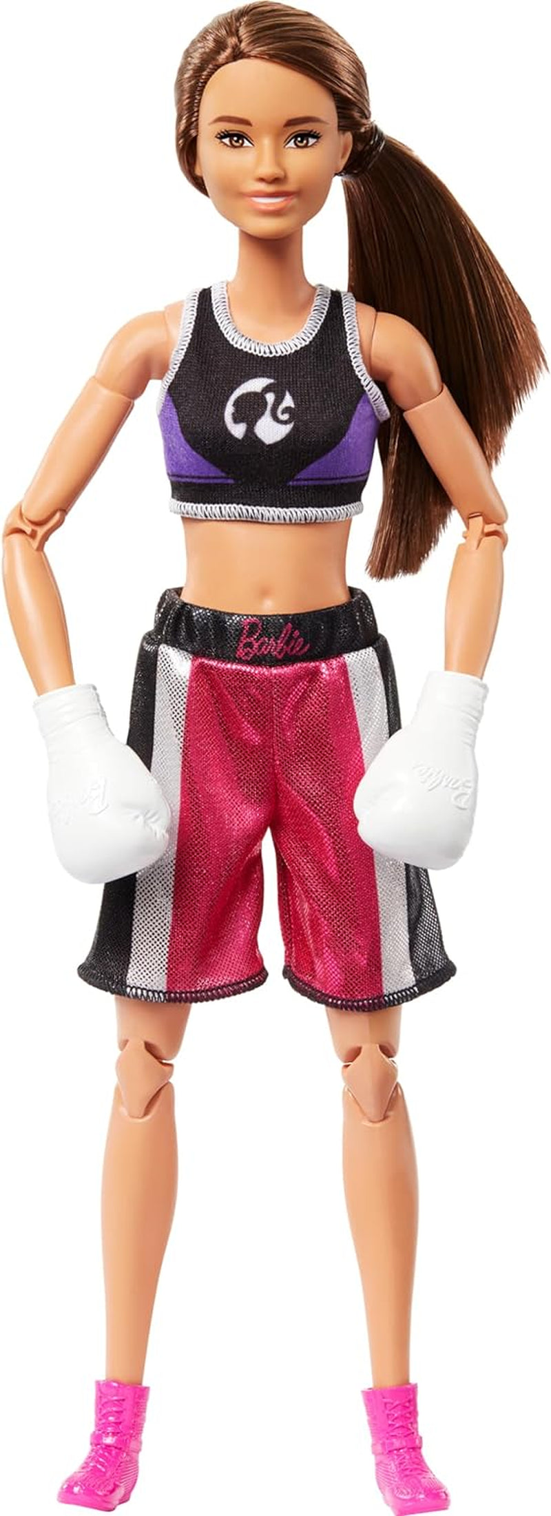 Barbie Made to Move Puppe und Accessoires, brünette Basketballspielerin mit abnehmbarem Sportdress mit Ball, 22 bewegliche Gelenke, HKT74