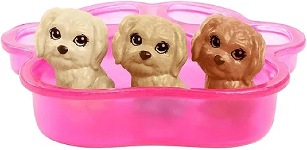 Barbie HCK76 - Welpen-Spielset mit Barbie-Puppe (ca. 29 cm, dunkelbraune Haare), Hündin, die Welpen gebären kann, 3 Welpen & Pflegezubehör, Spielzeug Geschenk für Kinder von 3 bis 7 Jahren