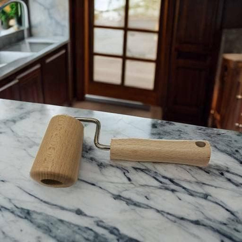 Sucitor/rolă de patiserie Fackelmann, lemn, 17 x 6,5 x 4 cm, maro