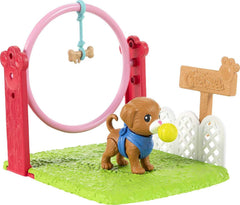 Barbie GTN62 - Chelsea-Karrierepuppe Blonde Chelsea-Puppe und Hundetrainerin-Spielset, Spielzeug ab 3 Jahren