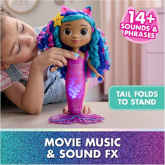 Gabby und das magische Haus Der Film – Gabby Dollhouse – Meerjungfrau-Puppe mit Funktionen 35 cm – 1 Figur und 2 Zubehör – Geräusche & Lichter – Cartoon Spielzeug Puppenhaus – Spielzeug für Kinder ab