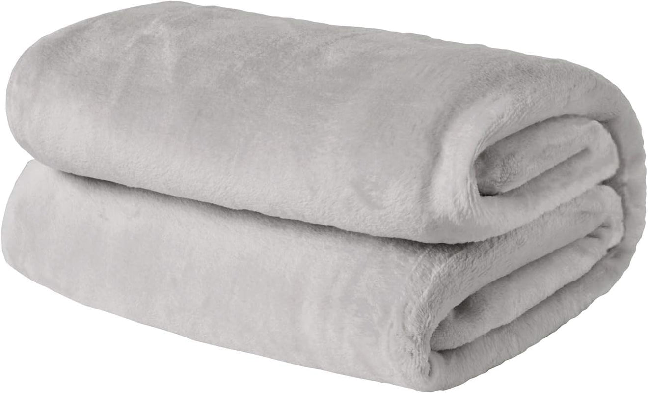 Cuvertură de pat Brentford's Ultra Soft Fleece, Silver Grey, Large Double - 150 X 200Cm Paturi si Cuverturi Besuche den Brentfords-Store Gri-argintiu 150 X 200 Cm