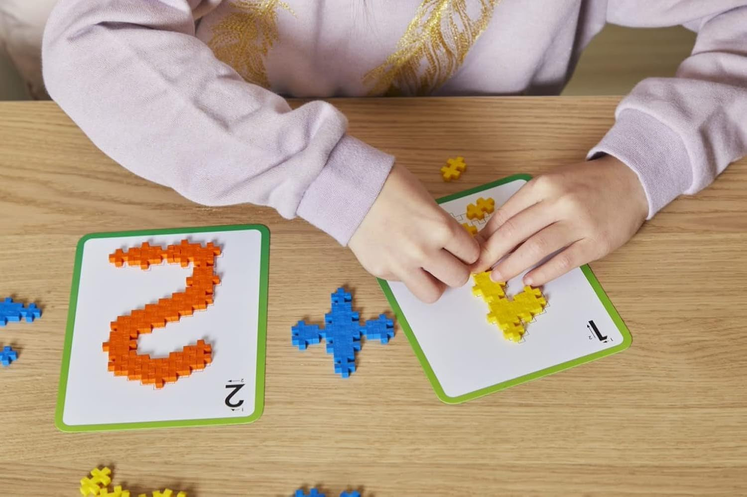 Plus-Plus 9603909 Geniales Konstruktionsspielzeug, Learn to Build, ABC & 123, Kreativ-Bausteine, 600 Teile