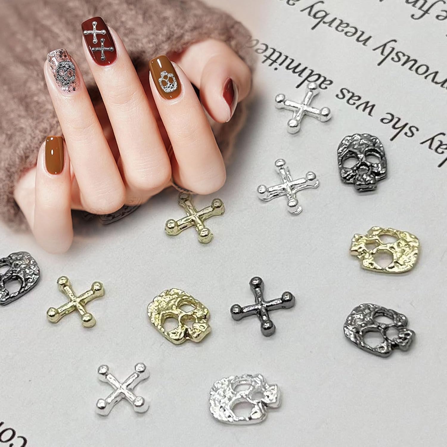 Set de decorațiuni pentru unghii cu craniu în formă de cruce, 120 de piese, brelocuri pentru unghii din metal auriu-argintiu, bijuterii din aliaj punk pentru manichiură, accesorii cu pietre strălucitoare
