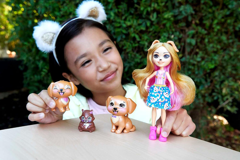 Enchantimals City Tails Gerika Golden Retriever Familie - Puppe mit 3 Tierfiguren, abnehmbarem Rock und Schuhen, fördert fantasievolles Spielen, für Kinder ab 4 Jahren, HHB85